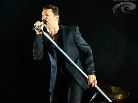 Depeche Mode en concert — Stade Ferenc-Puskás, Budapest, 12 juin 2006