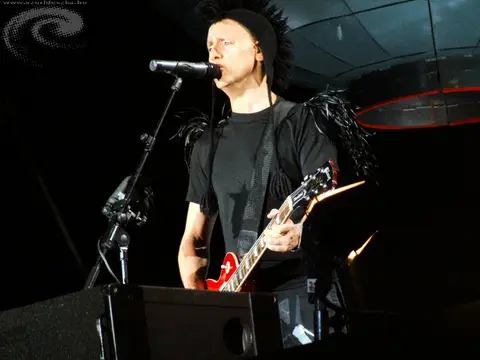 Depeche Mode en concert — Stade Ferenc-Puskás, Budapest, 12 juin 2006