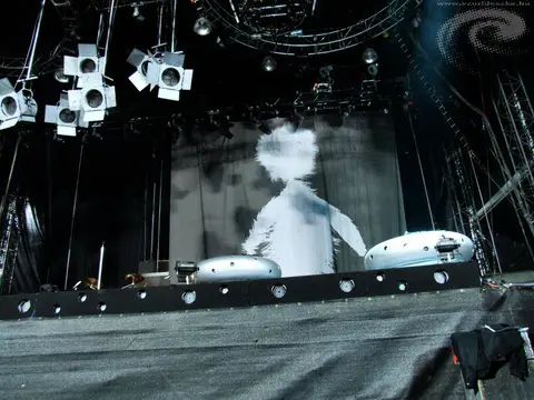 Depeche Mode en concert — Stade Ferenc-Puskás, Budapest, 12 juin 2006
