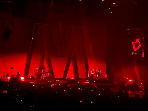 Depeche Mode en concert — SAP Center, San José, 25 mars 2023